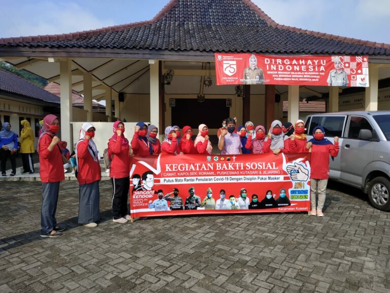 Bakti Sosial Putus Mata Rantai COVID 19